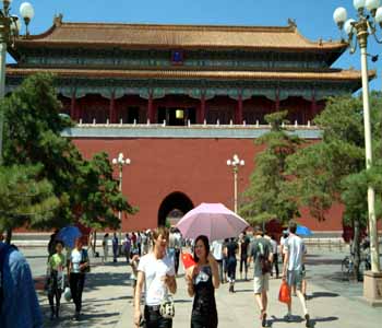DSCF0097-4 Peking Kaiserstadt, Touristen
